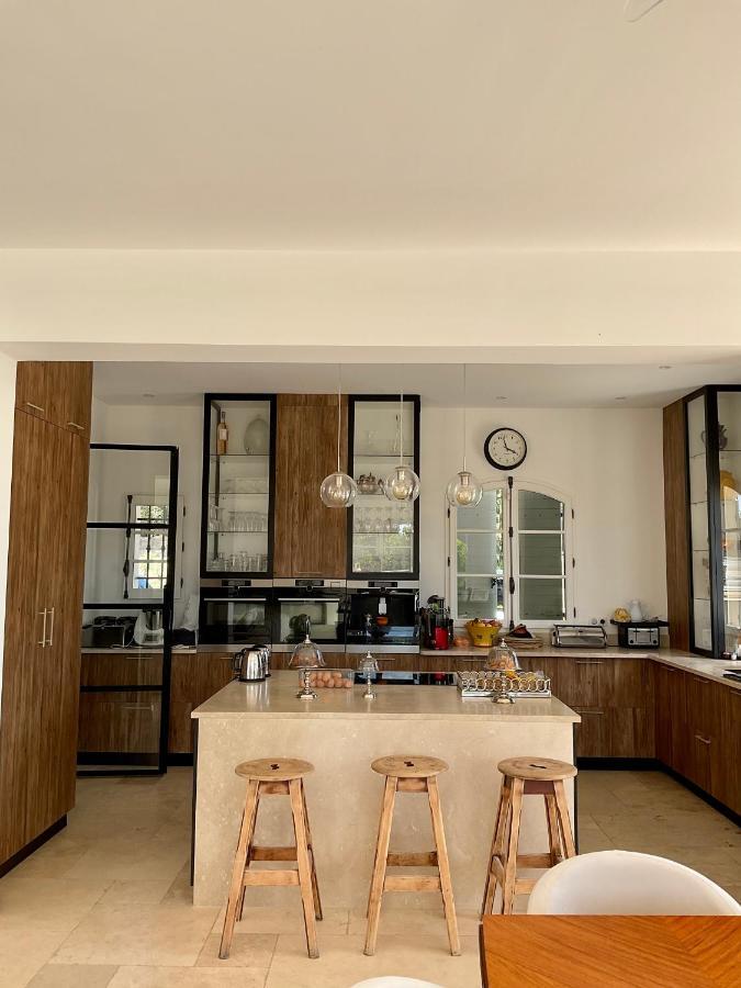 La Soleillade Aixoise Bed & Breakfast Aix-en-Provence Bagian luar foto